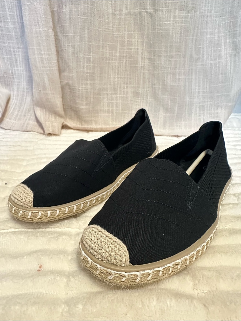Women’s Black Espadrille Slip-On Shoes - Picture 4 of 6